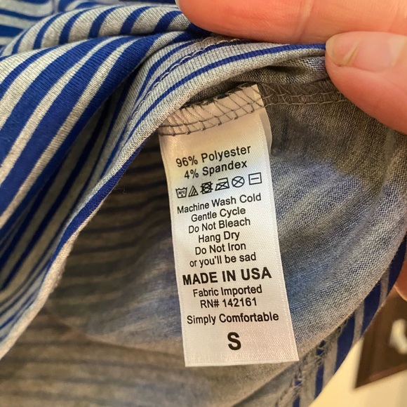 Lularoe Lynnae tee - Picture 3 of 4